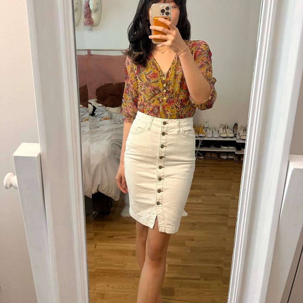 Current Elliot dorothy skirt in white denim